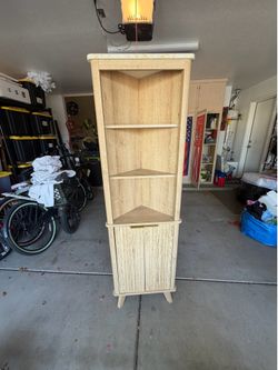 Corner shelf with doors