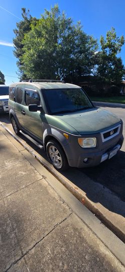 2004 Honda Element