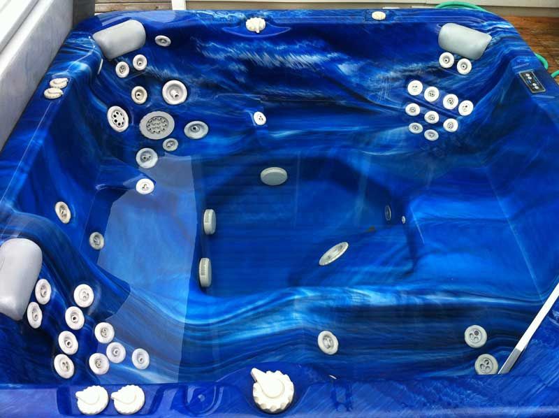 SALE PENDING - Clearwater Spas Beachcraft St Andrew 7' x 7' Hot Tub Spa