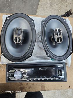 Pioneer in dash cd player