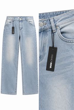 Fashion Nova Light Wash Straight Leg Jeans – New With Tags Size XL