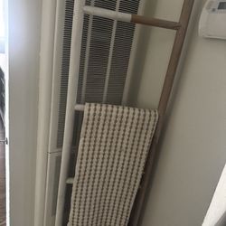 Decorate Blanket Ladder