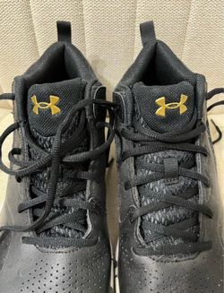 Men’s 9.5 Under Armour
