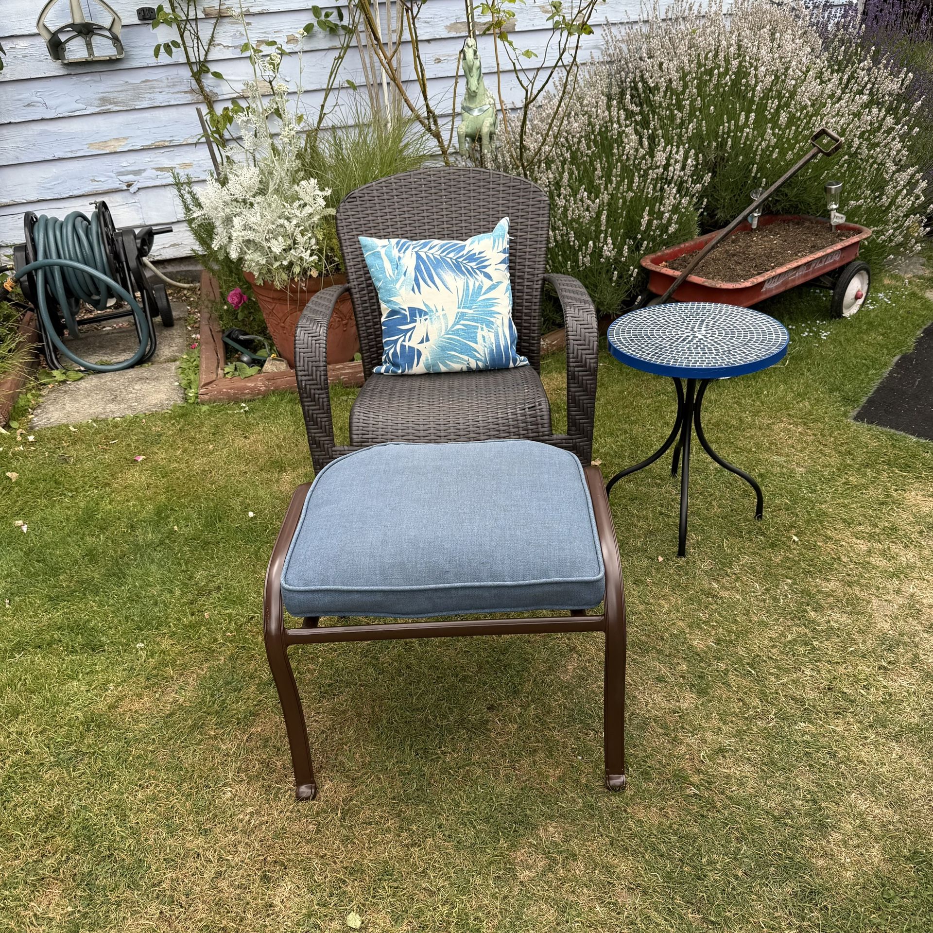 Outdoor Rattan Chair With Ottoman Set Table