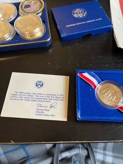 1986 Statue of Liberty Centennial Commemorative Half Dollar – U.S. Mint – Original Box & Certificate