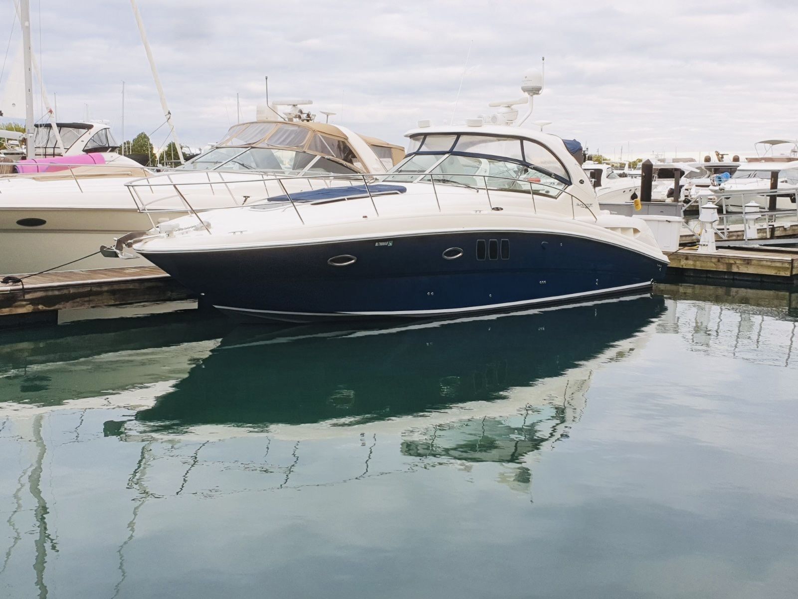 2010 Sea Ray 390 sundancer