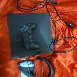 Ps4 Brand New 150$ Or Willing To Trade For Ipad