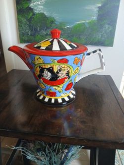 Catzilla teapot