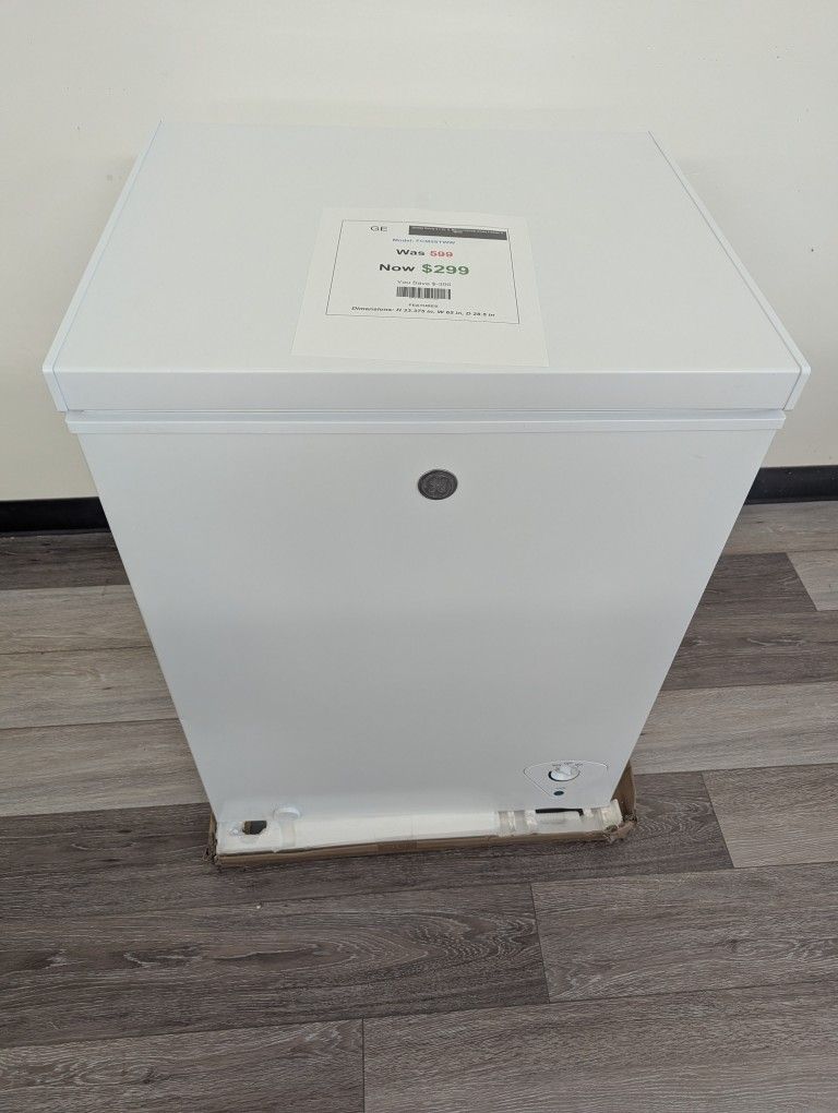 GE Garage Ready 5.1 Cu Ft Manual Defrost Chest Freezer