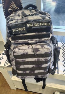 wolf pack wolfpak 35l tactical backpack excellent like new condition