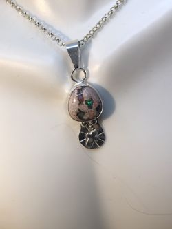 8985 Mexican Matrix fire Opal 925 silver pendant on a 925 silver chain necklace. 23ct total 15x14x6mm Amazing Green/Red Flash in this Opal