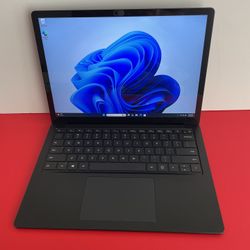 Microsoft Surface Laptop 4 (2021) 13.5” i7 11th Generation 16GB Ram 256GB SSD (powerful Touchscreen Laptop) 