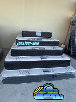 Cal king mattress and Boxspring bed set new Colchon y tambor nuevo new