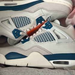 Air Jordan 4 Retro Military Blue 
