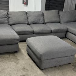 Farmhouse boho style Jean blue 4 piece sectional U shape with ottoman ($450 with delivery)