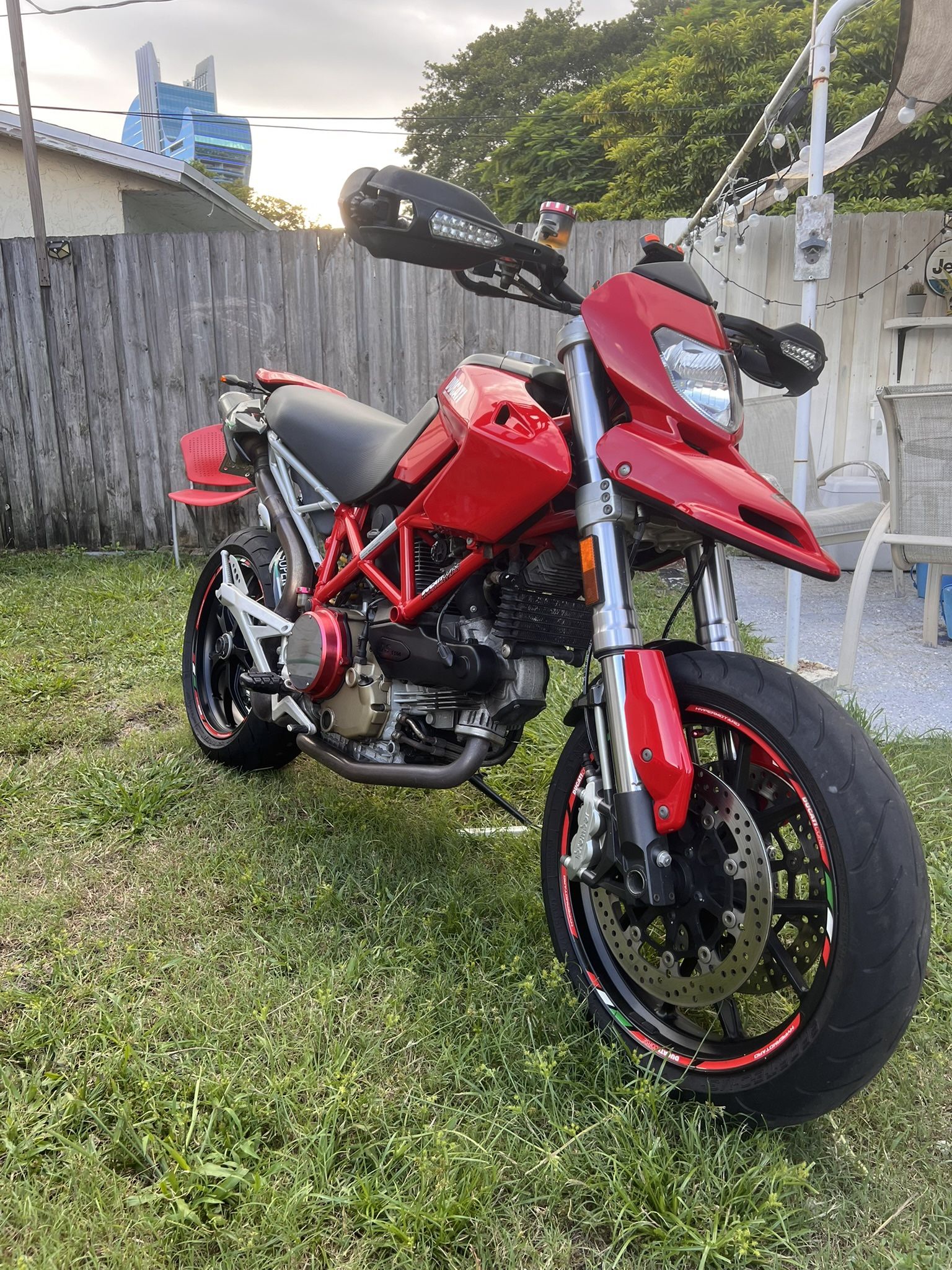 Ducati Hypermotard 2008