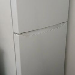 Refrigerator/Refrigerador