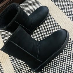 DKSUKO Women's Classic Waterproof Snow Boots Winter Boots Size 9 Black