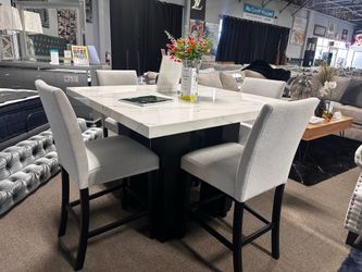 Elegant marble dining table set! $999 🤍✨