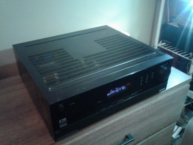 AM/FM Stereo Reciever KLH AUDIO SYSTEMS