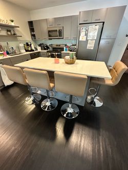 Set of 4 Adjustable Swivel Barstools - Beige