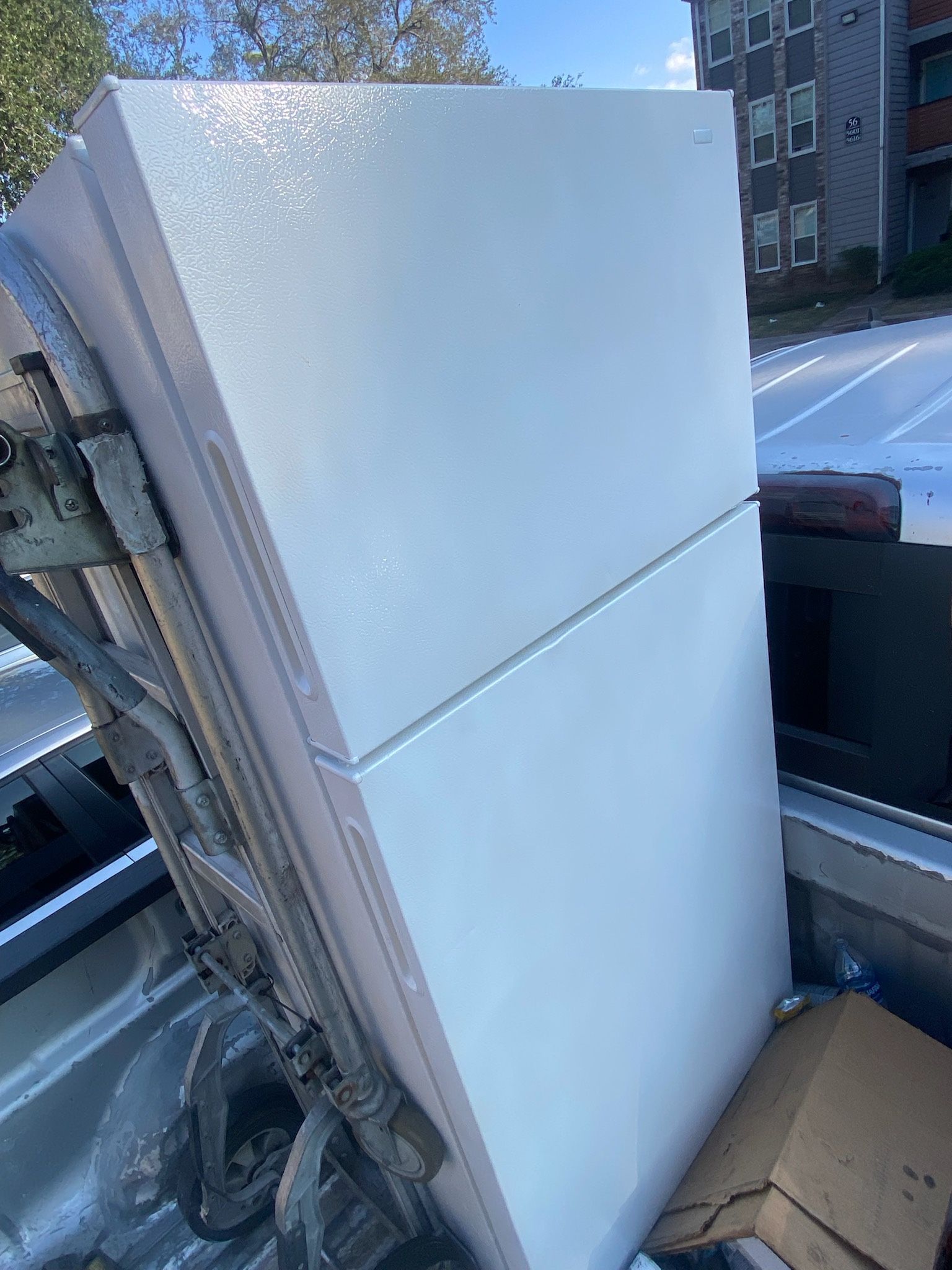 Working refrigerator