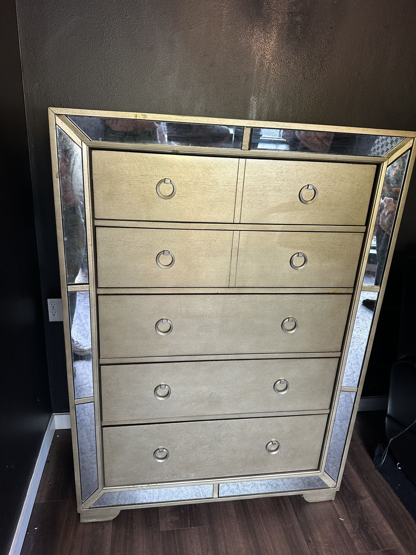 Gold 5 Chest Drawer 