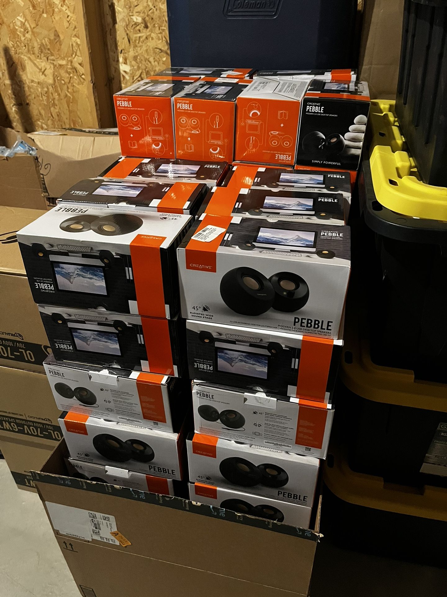 100 Desktop speakers (Creative Pebble)