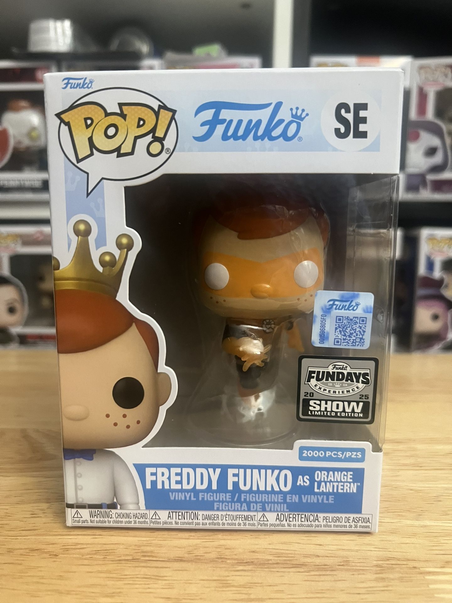 LIMITED SHOW EDITION TRANSLUSCENT 2000 PIECE Freddy Funko Orange Lantern Pop