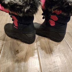 Little Girls Snow Boats