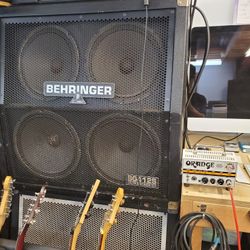 2 Beringer 4x12 Cabs