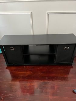 Free tv stand