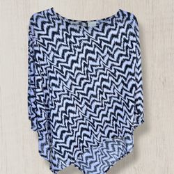 Chico’s women’s black white poncho top 