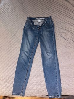 No Boundaries Skinny Jeans