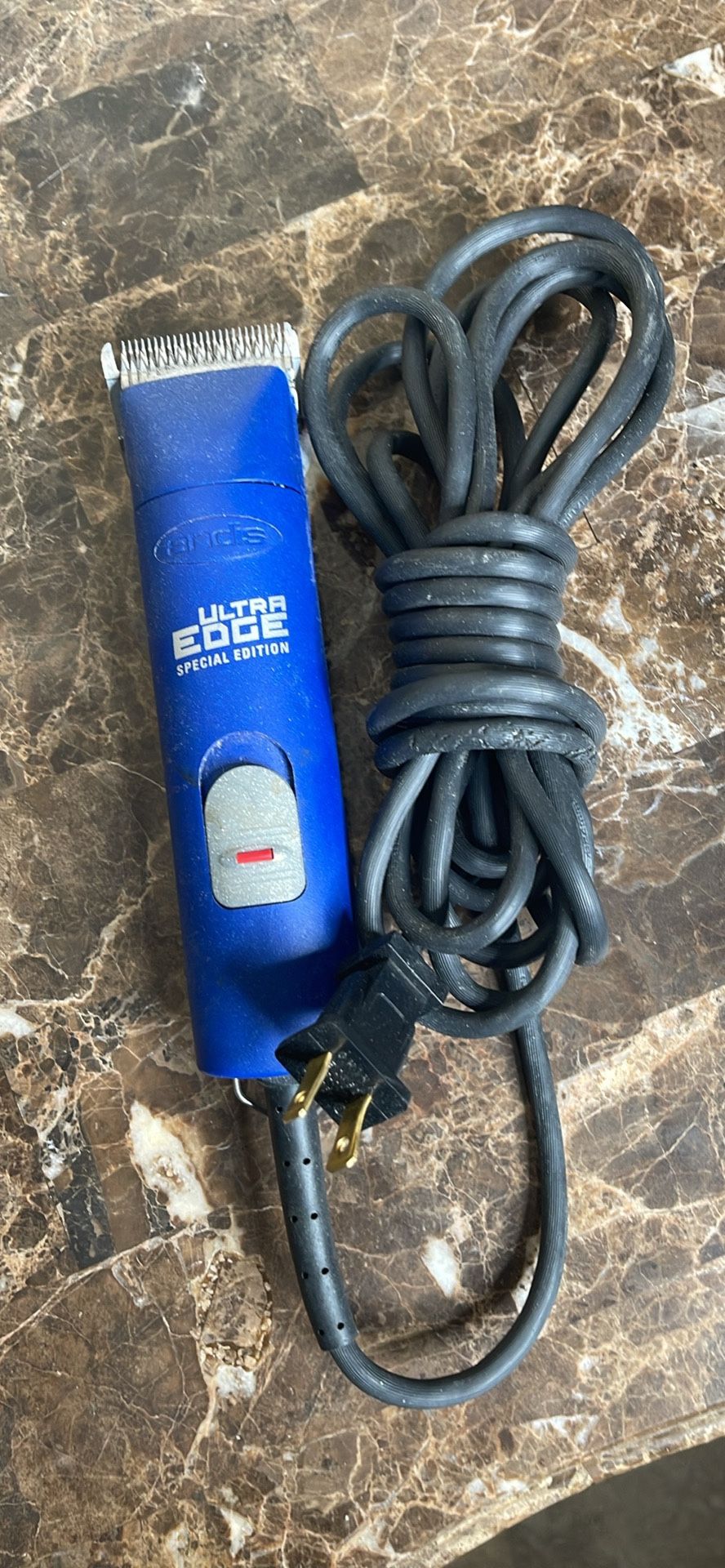 Andis Ultraedge AGC Super 2-Speed Clippers- used only twice