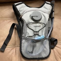Avalanche Hydration Backpack with 1L Water Bladder