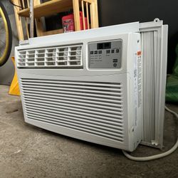 GE 10,000 BTU Window Air Conditioner W/ Remote