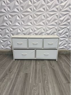 Dresser with 5 Drawers New