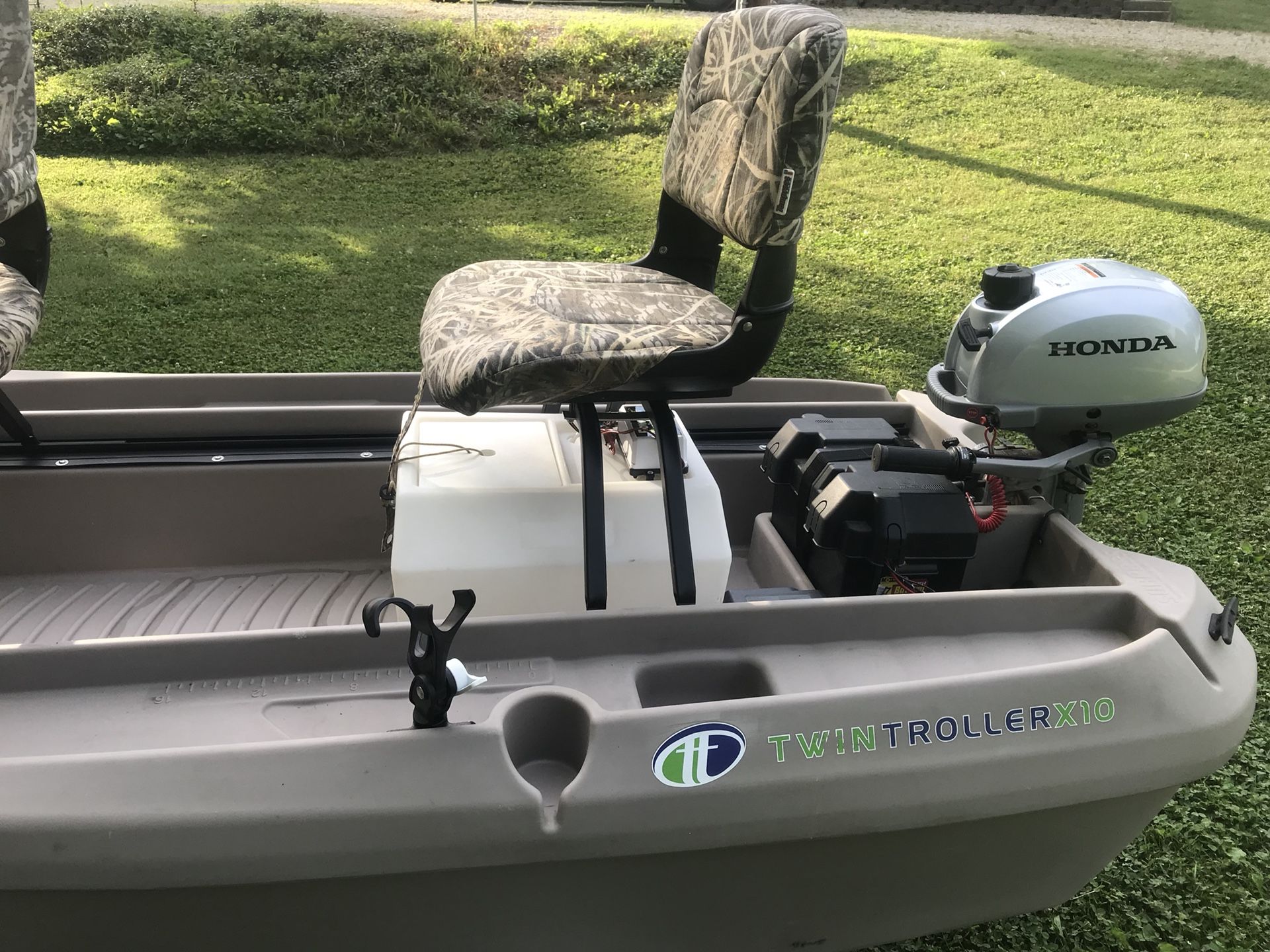 Twin Troller X10 Adventure for Sale in Henley, MO OfferUp