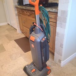 Hoover Comercial Vacuum Cleaner