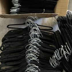 SET OF 137 BLACK VELVET CLOTHING HANGERS CLOSET $25 For All!