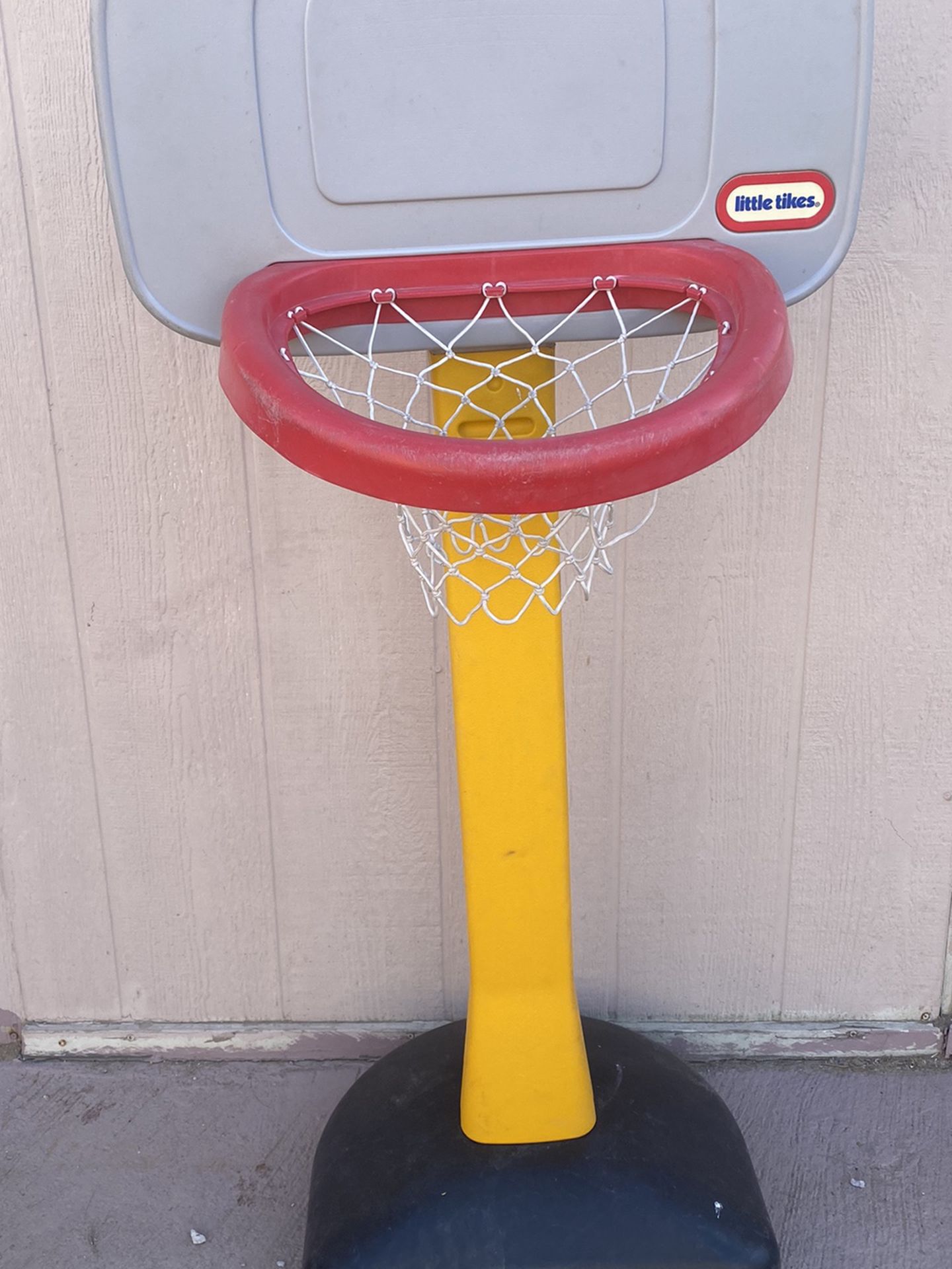 Little Tikes Basketball Hoop