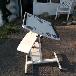 Multi-directional Craft Desk