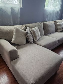 U-Shaped Sectional Couch