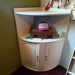 Corner Shelf
