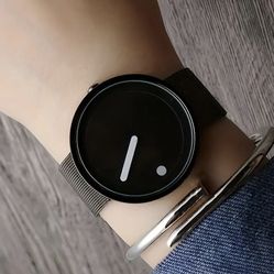 Beautiful brand new contemporary Watch