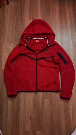 Nike tech,red, small men
