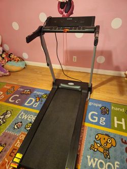 MaxKare Treadmill 