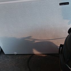 Magic Chef Chest Freezer 