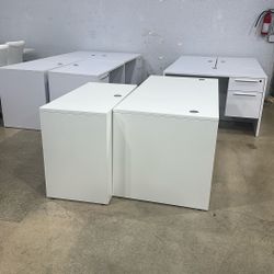 Office Desks w/Cabinet
